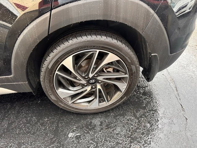 2021 Hyundai Tucson Sport photo 2