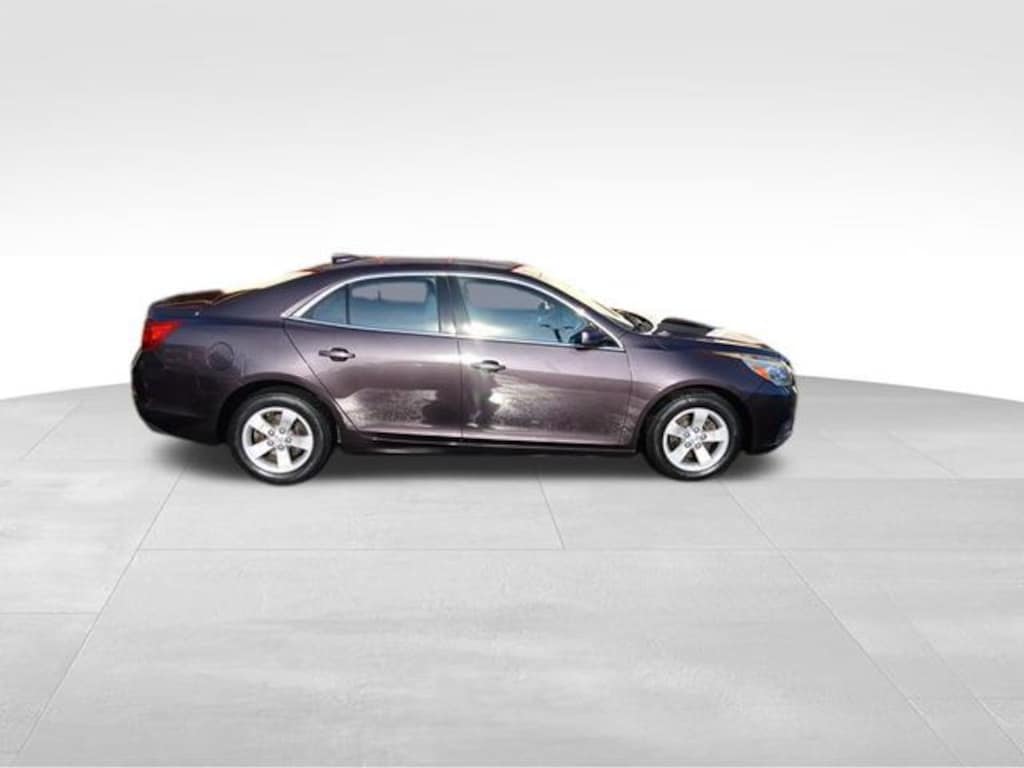 Used 2015 Chevrolet Malibu LT w/1LT Sedan