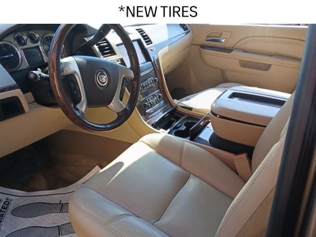 Used 2014 CADILLAC Escalade Luxury SUV