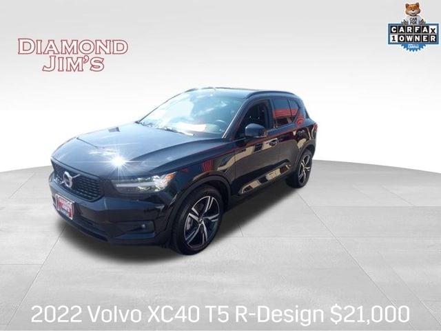 2022 Volvo XC40 R-Design's photo