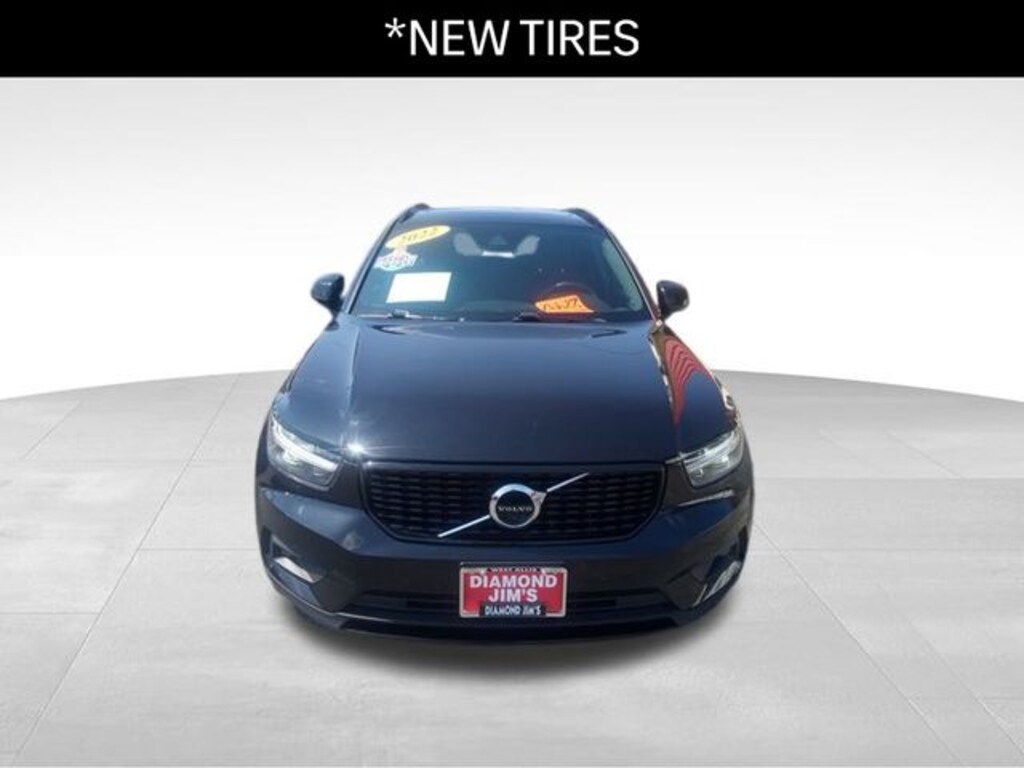 Used 2022 Volvo XC40 T5 AWD R-Design SUV