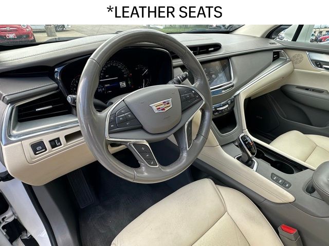 2019 Cadillac XT5 Luxury photo 3