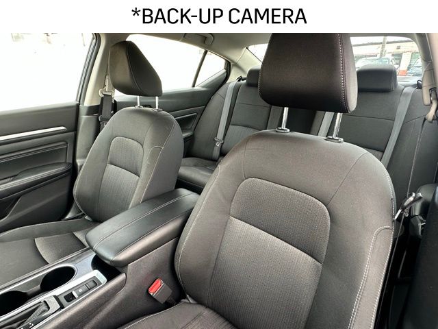 2021 Nissan Altima 2.5 SV photo 2