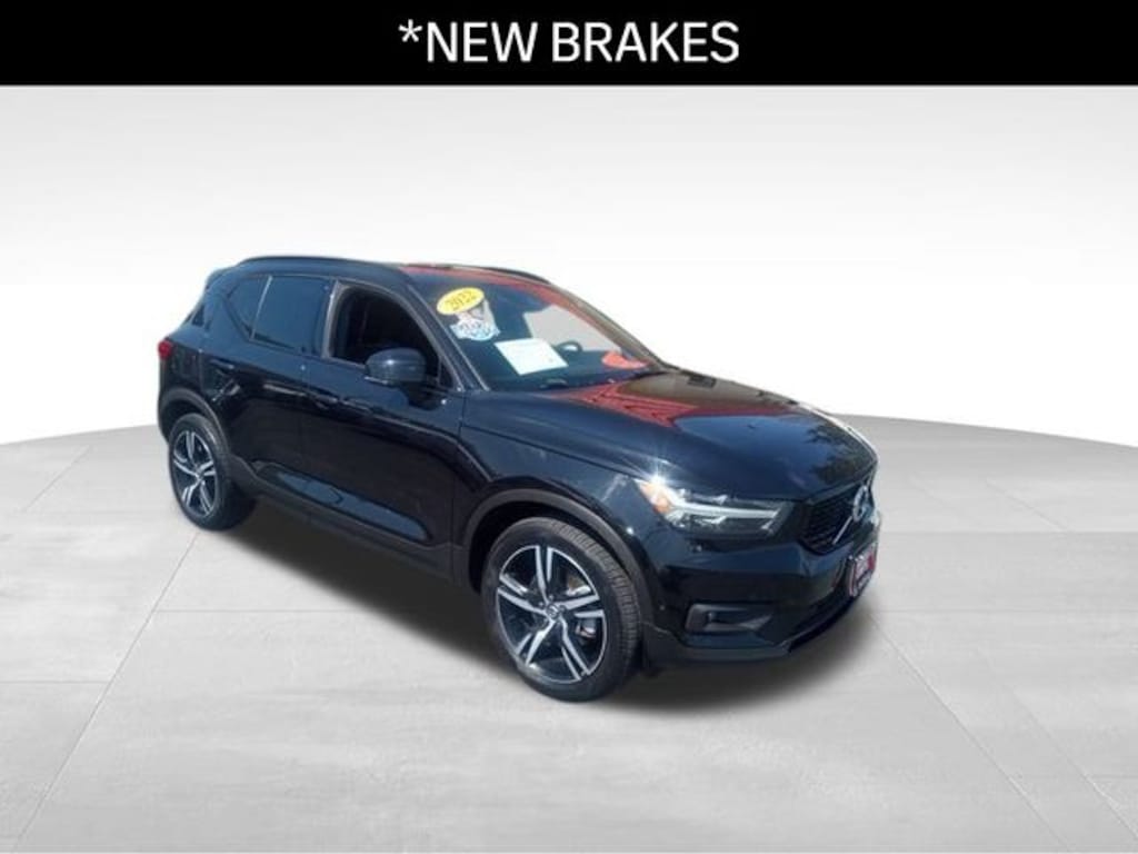 Used 2022 Volvo XC40 T5 AWD R-Design SUV