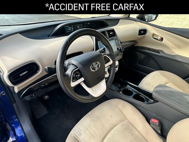 2018 Toyota Prius Two photo 3