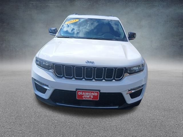 2023 Jeep Grand Cherokee Limited photo 2