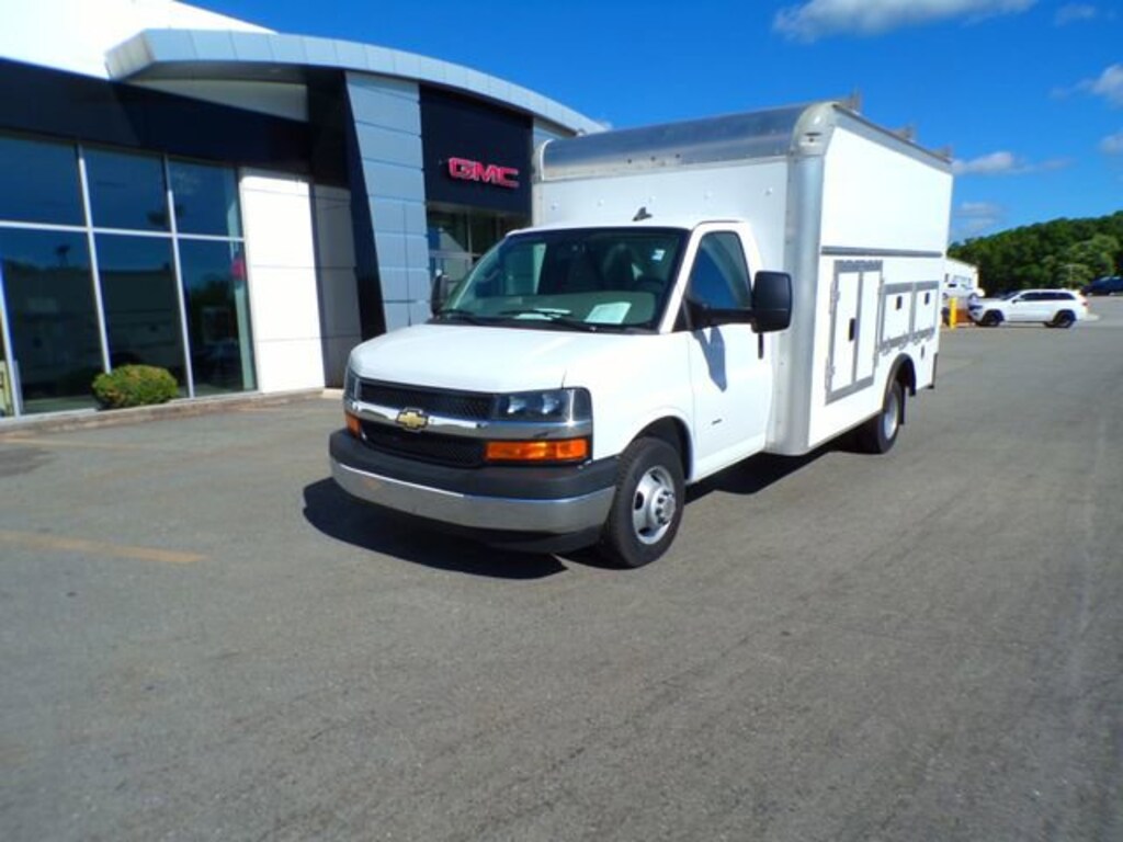 Used 2022 Chevrolet Express Cutaway 3500 VAN 159 Cutaway Van