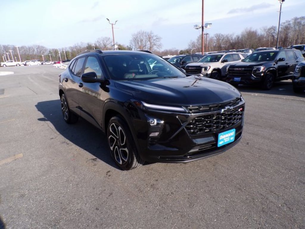 Used 2025 Chevrolet Trax 2RS SUV