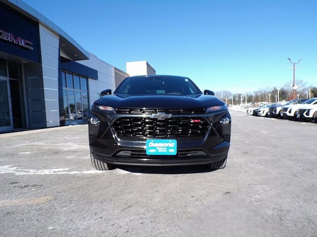 Used 2024 Chevrolet Trax 1RS SUV