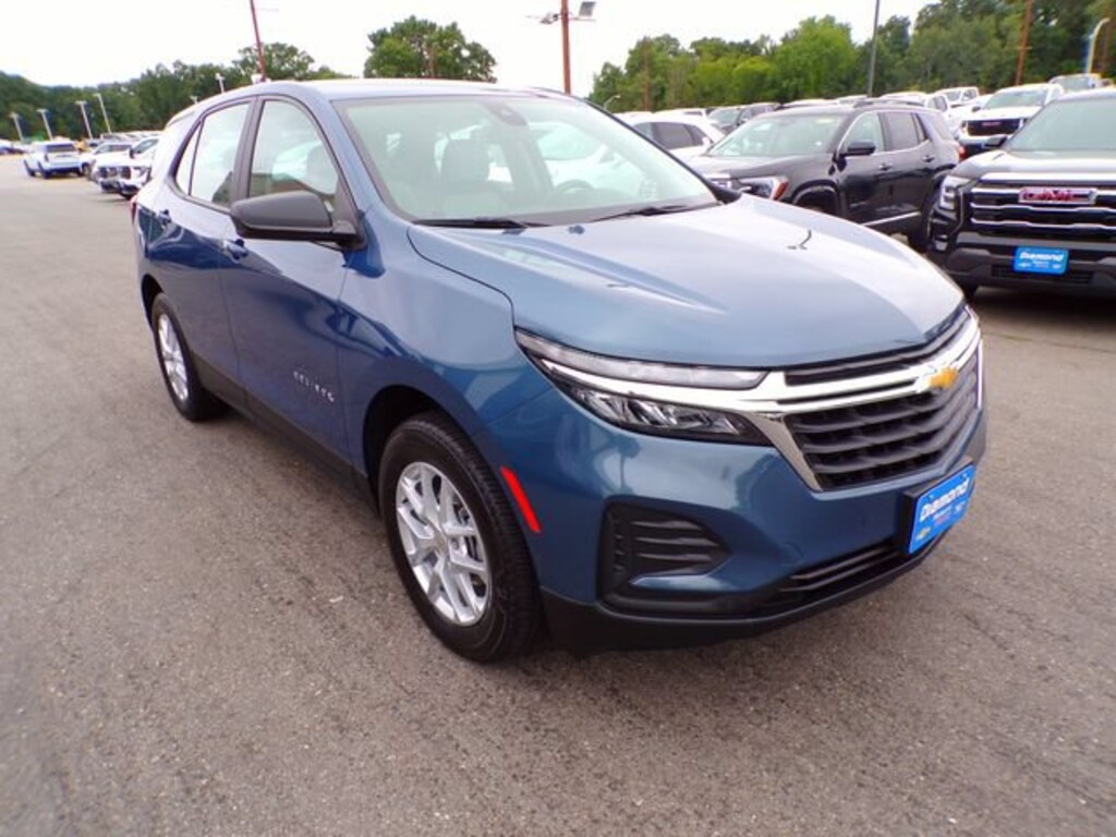 Used 2024 Chevrolet Equinox LS SUV