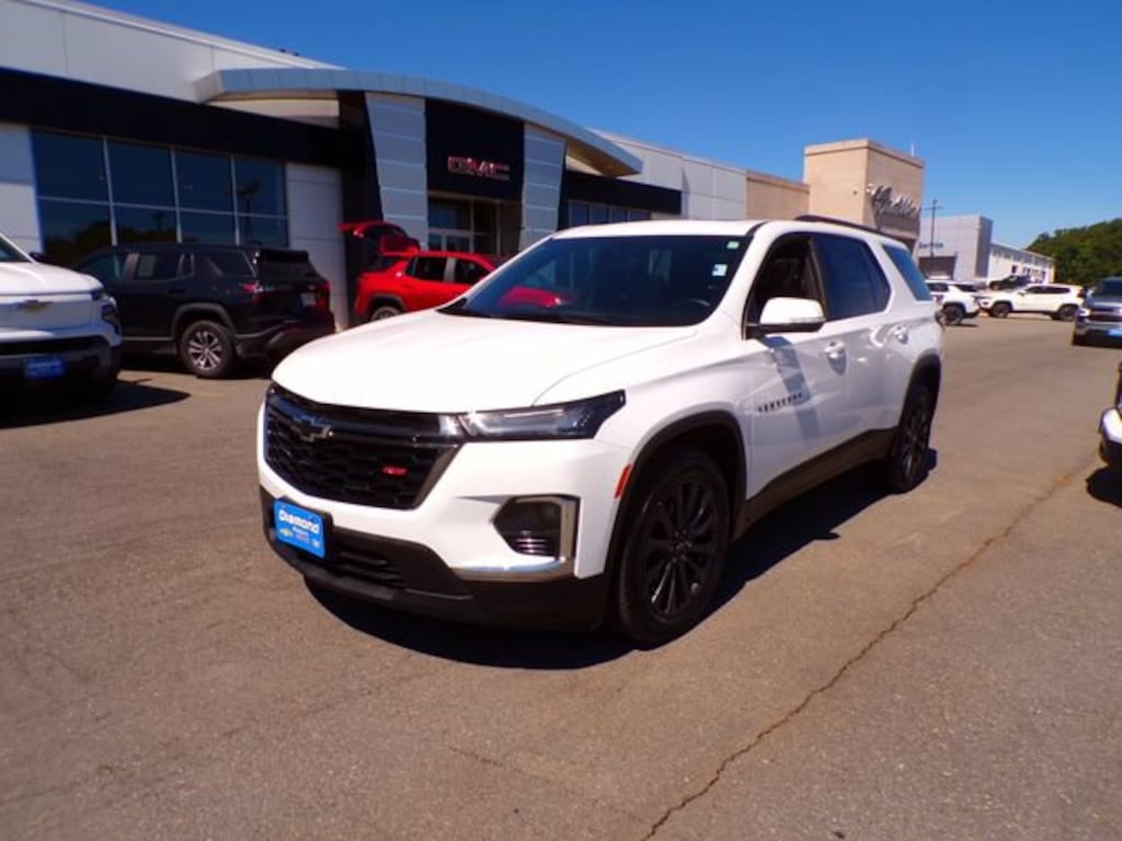 Used 2023 Chevrolet Traverse RS SUV