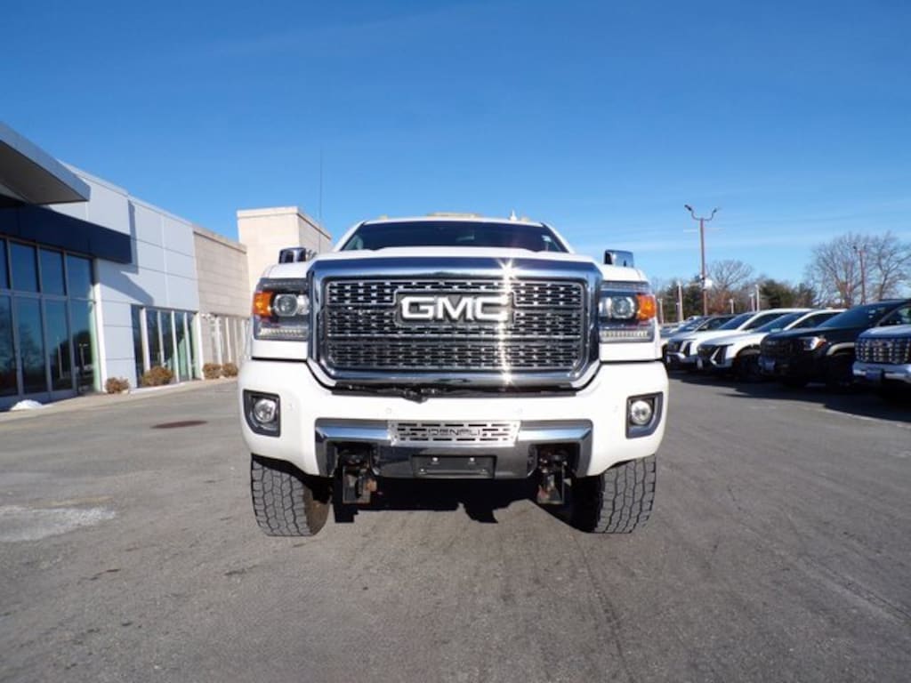 Used 2019 GMC Sierra 2500 HD Denali Truck