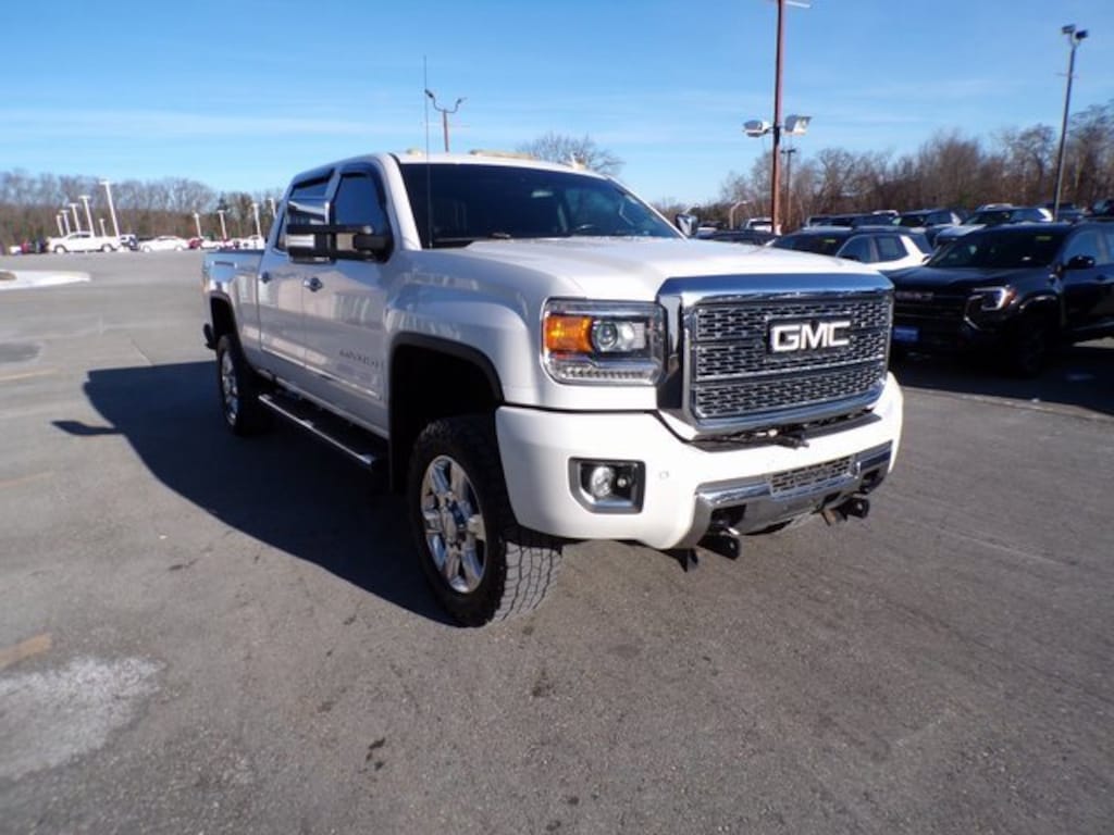 Used 2019 GMC Sierra 2500 HD Denali Truck