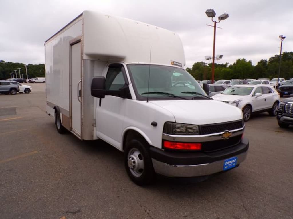 Used 2020 Chevrolet Express Cutaway 3500 4500 VAN 159 Cutaway Van