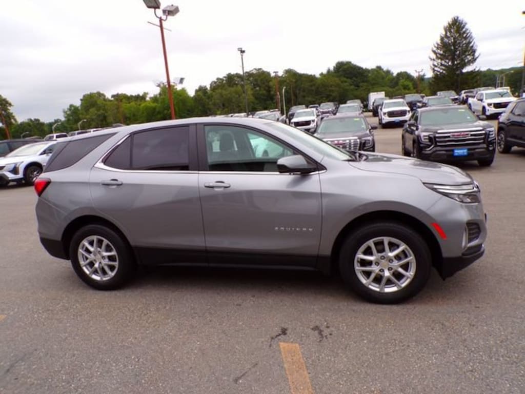 Used 2024 Chevrolet Equinox LT SUV