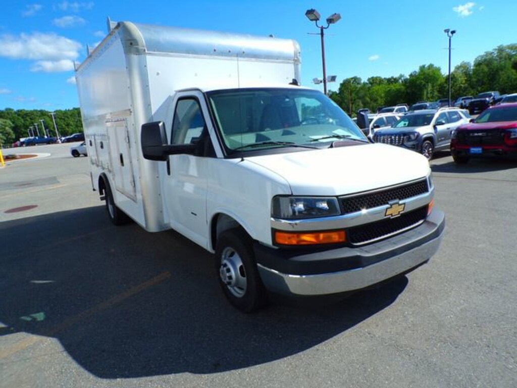 Used 2022 Chevrolet Express Cutaway 3500 VAN 159 Cutaway Van