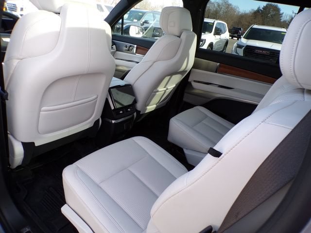 2026 Cadillac VISTIQ Sport - Photo 17