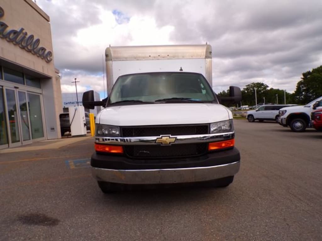 Used 2022 Chevrolet Express Cutaway 3500 VAN 159 Cutaway Van
