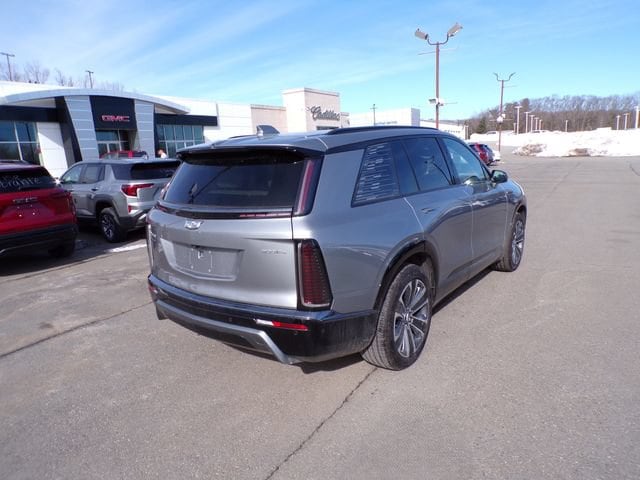 2026 Cadillac VISTIQ Sport - Photo 8
