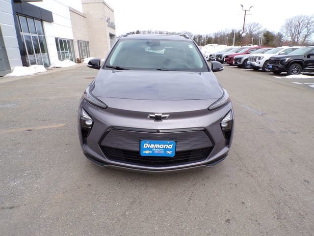 Used 2022 Chevrolet Bolt EUV Premier with VIN 1G1FZ6S06N4111015 for sale in Auburn, MA