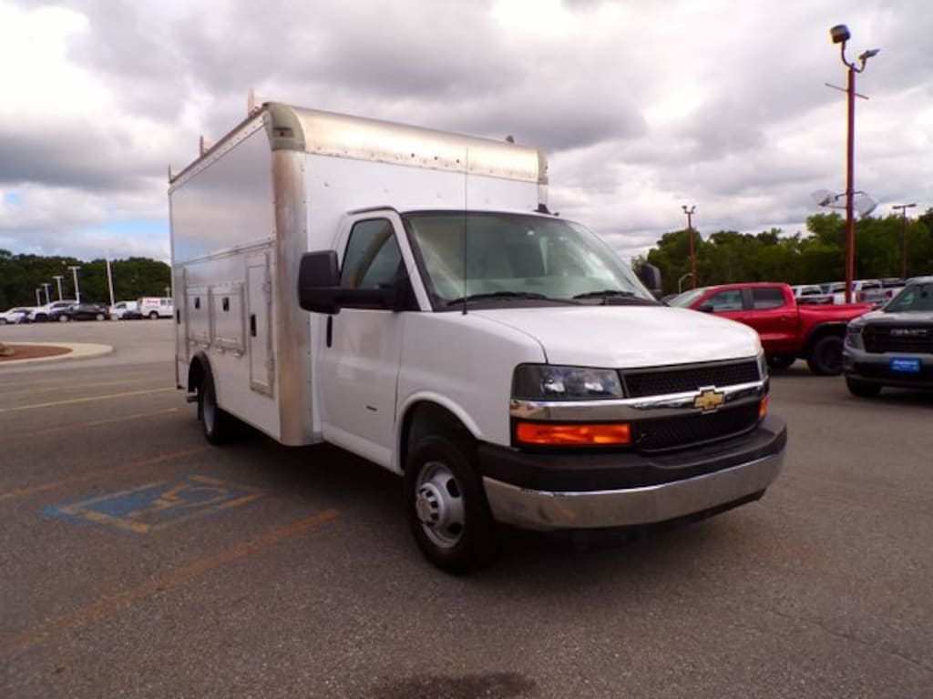 Used 2022 Chevrolet Express Cutaway 3500 VAN 159 Cutaway Van
