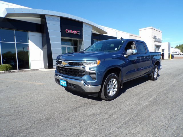 2024 Chevrolet Silverado 1500 LT's photo