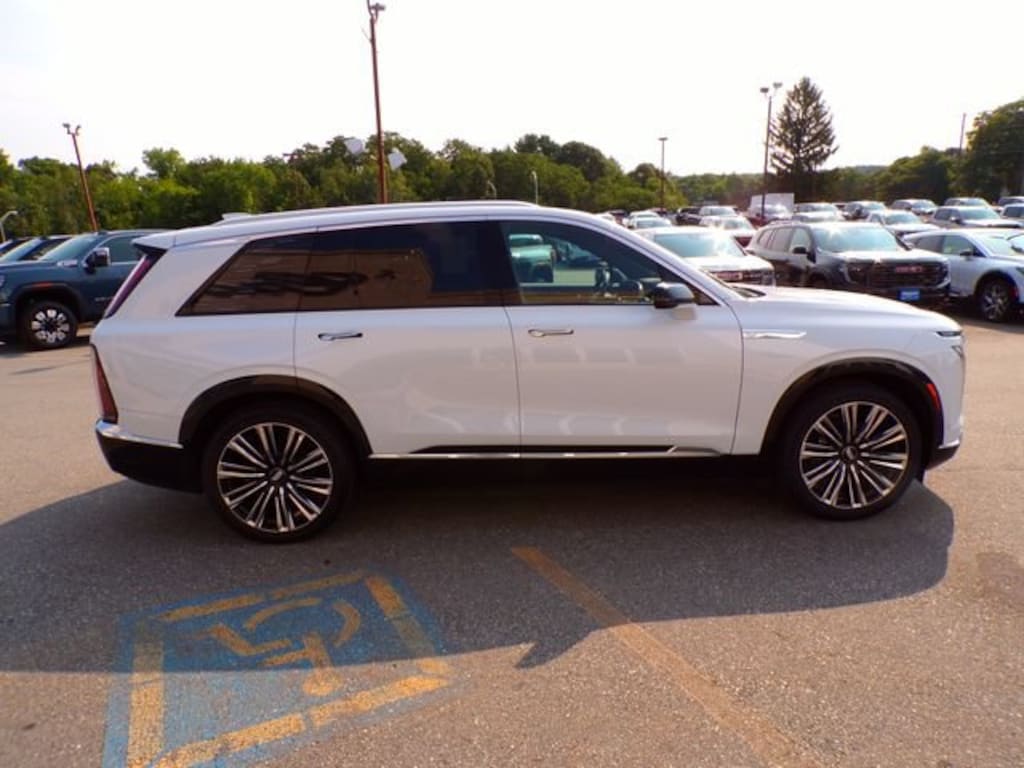 Used 2026 CADILLAC VISTIQ Premium Luxury SUV