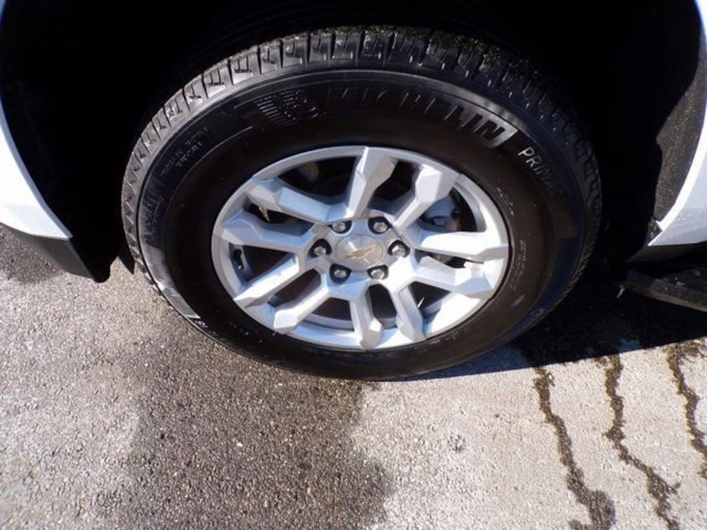 Used 2025 Chevrolet Suburban LT SUV