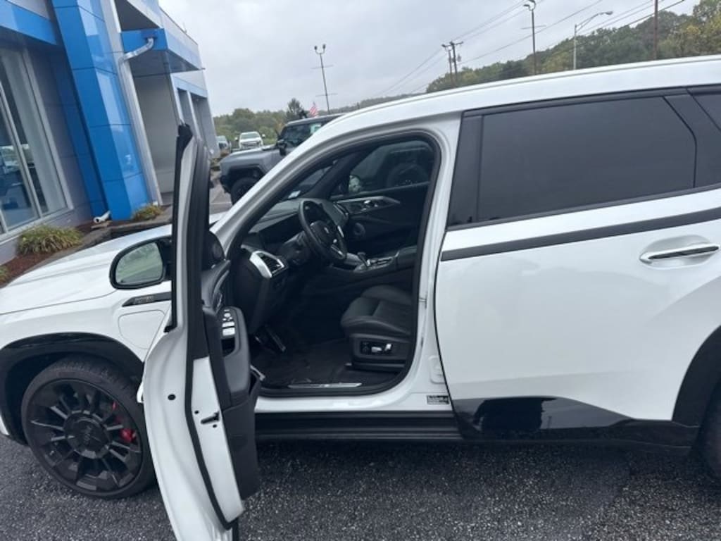 Used 2025 BMW XM 4DR SAV