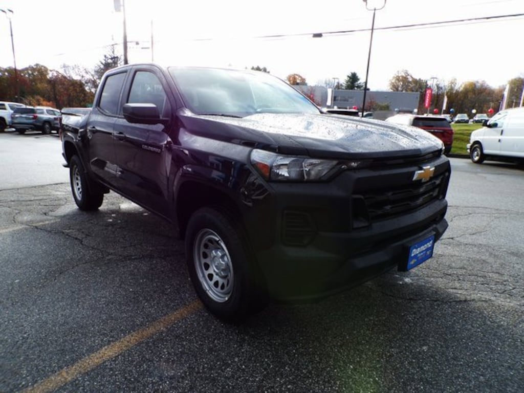 Used 2025 Chevrolet Colorado WT/LT Truck