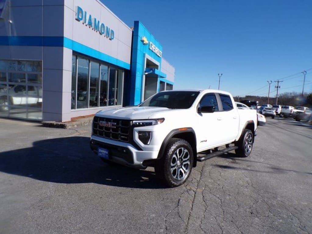 Used 2024 GMC Canyon AT4 Truck