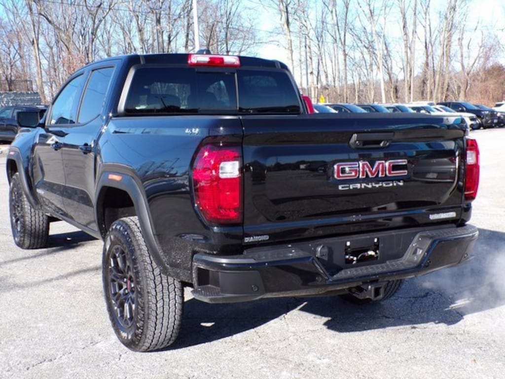 Used 2025 GMC Canyon Elevation Truck