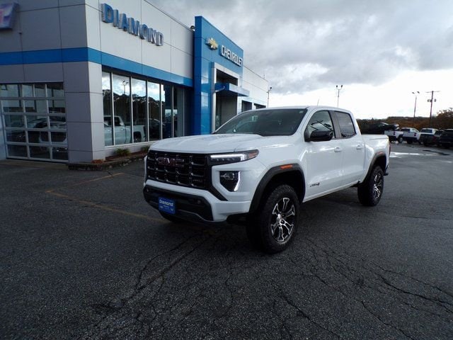2025 GMC Canyon 4WD AT4 Crew Cab Short Box's photo