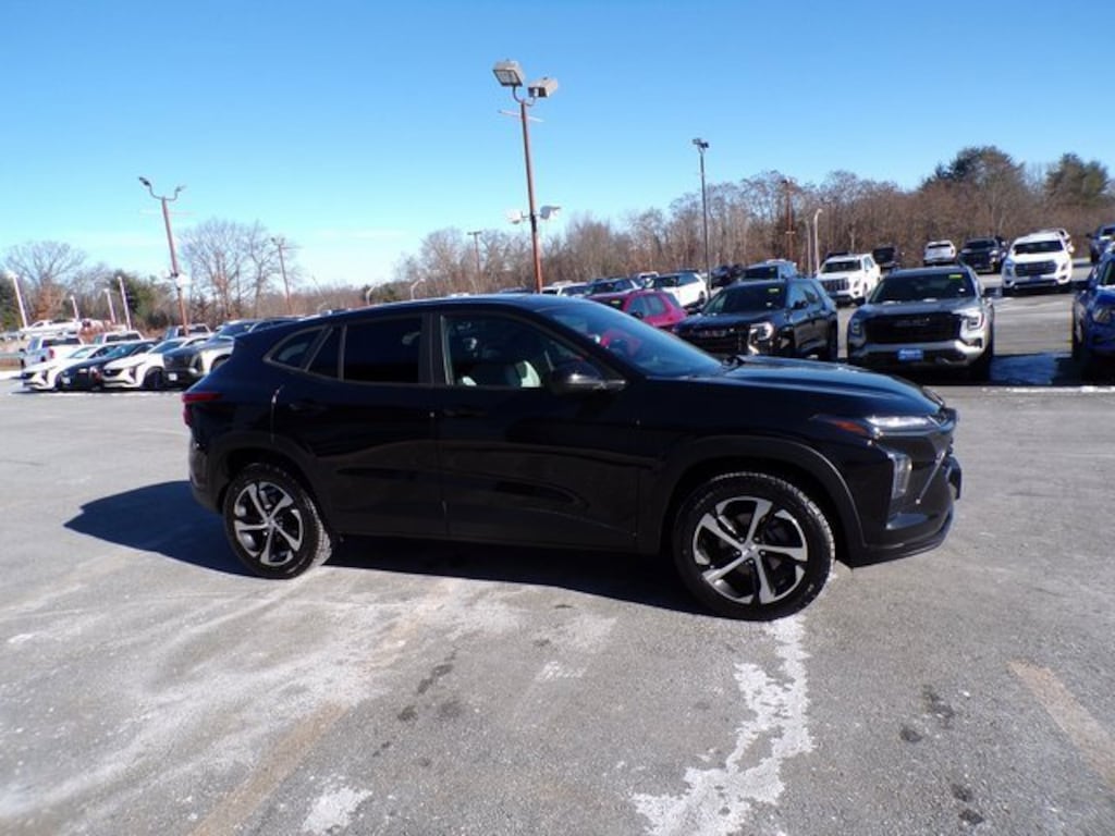 Used 2024 Chevrolet Trax 1RS SUV