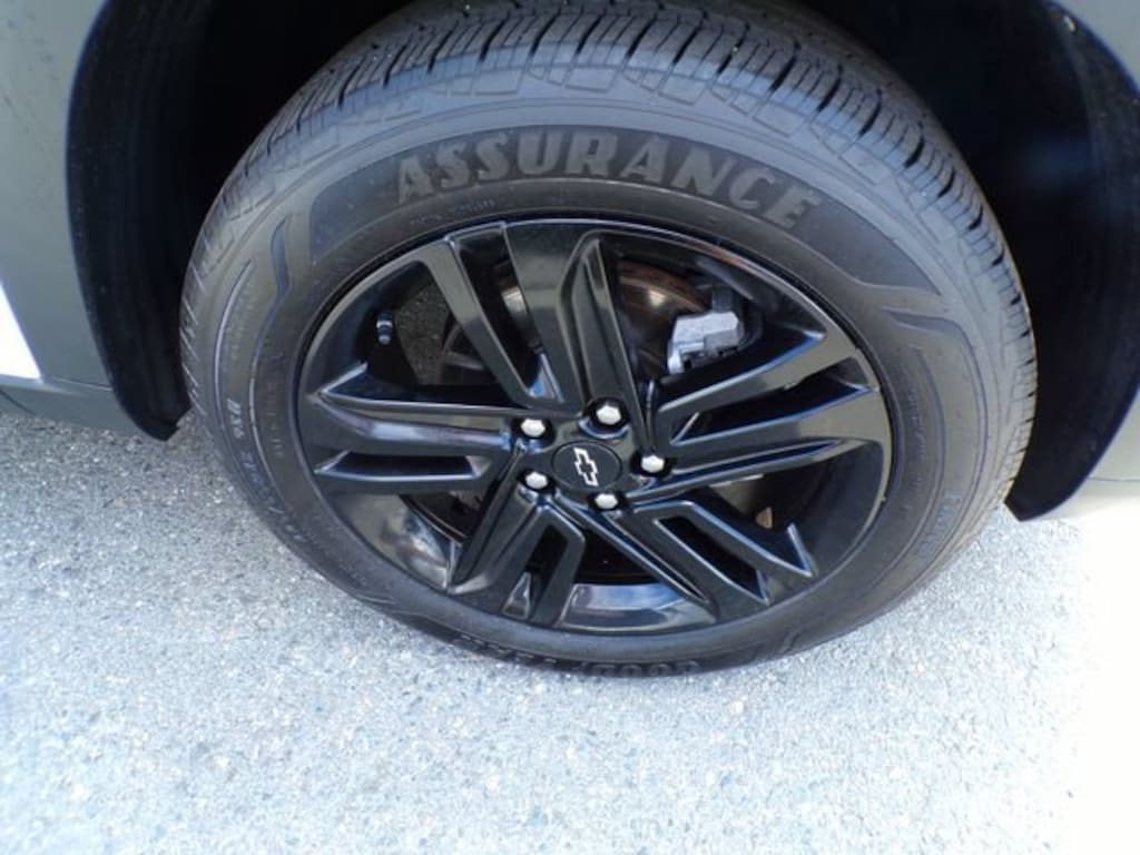 Used 2024 Chevrolet Trax Activ SUV