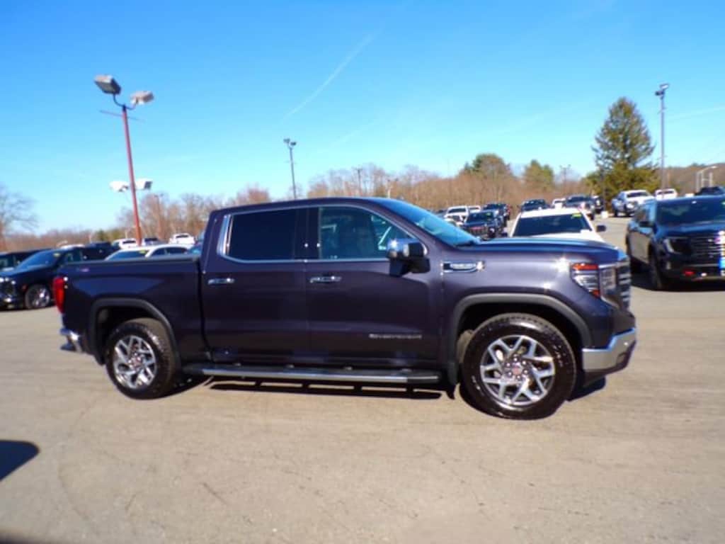 Used 2024 GMC Sierra 1500 SLT Truck