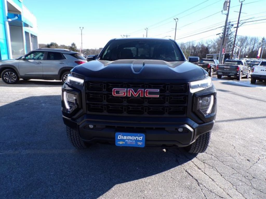 Used 2025 GMC Canyon Elevation Truck