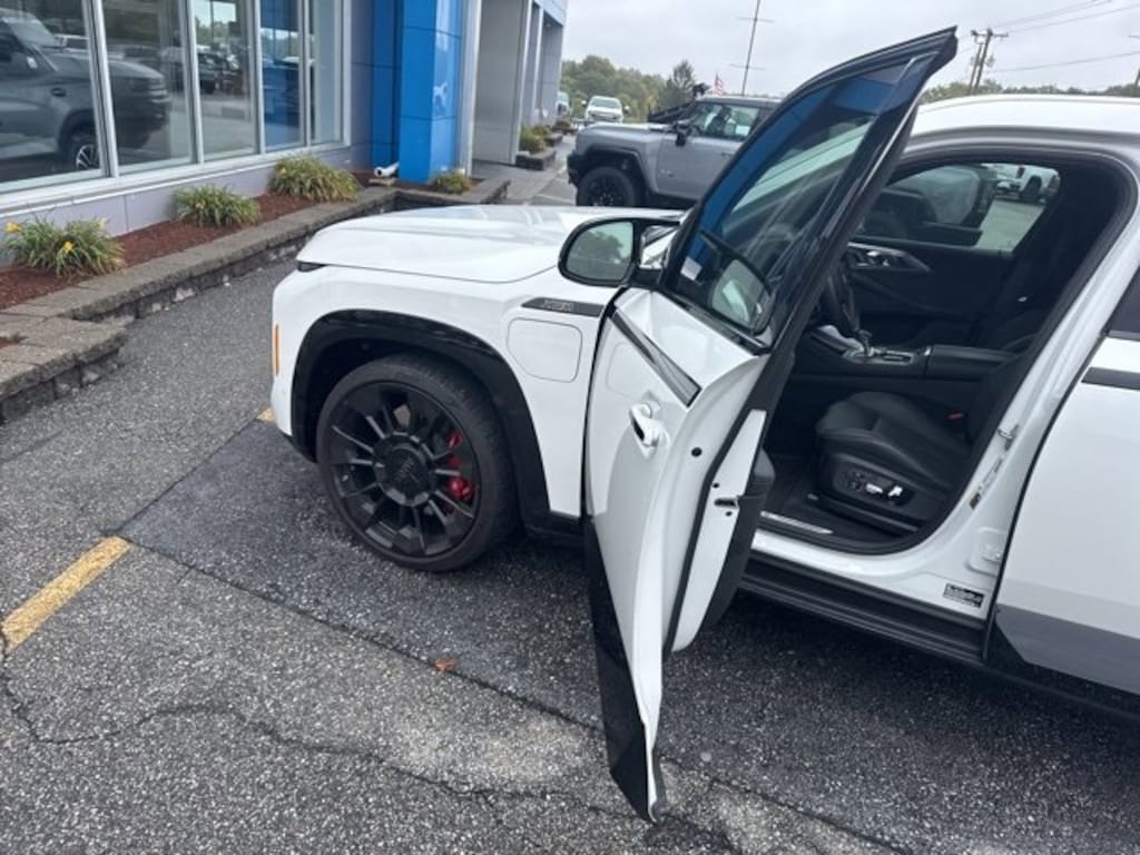 Used 2025 BMW XM 4DR SAV