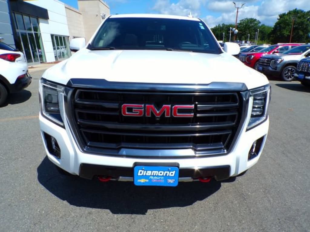 Used 2024 GMC Yukon AT4 SUV