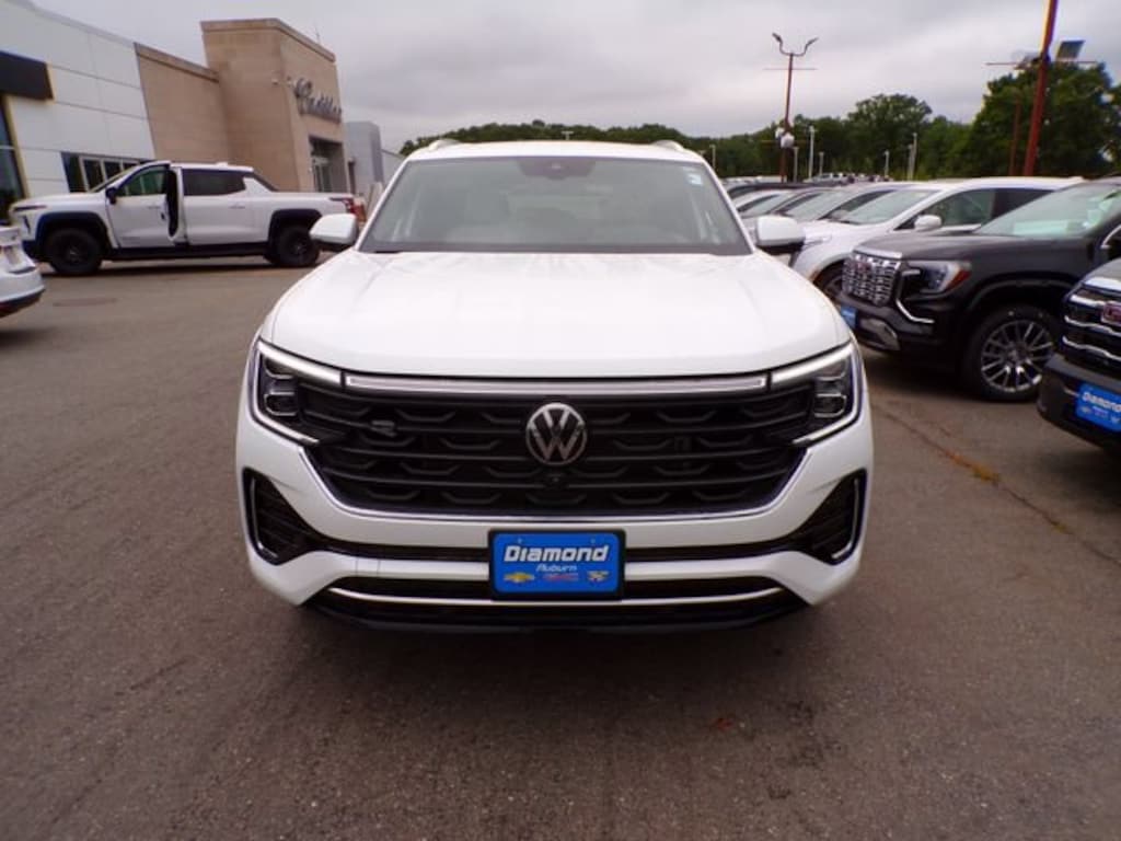 Used 2024 Volkswagen Atlas Cross Sport 2.0T SEL Premium R-Line