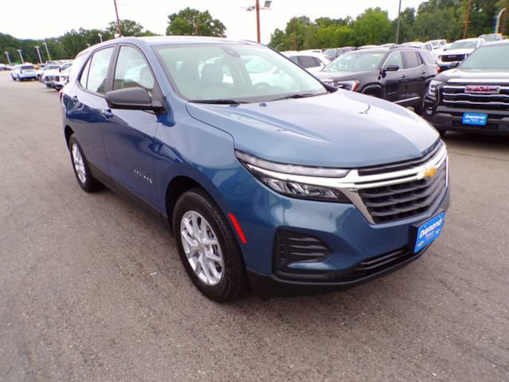Used 2024 Chevrolet Equinox LS SUV