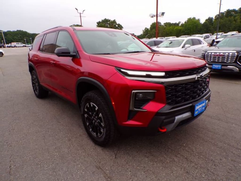 Used 2025 Chevrolet Traverse Z71 SUV