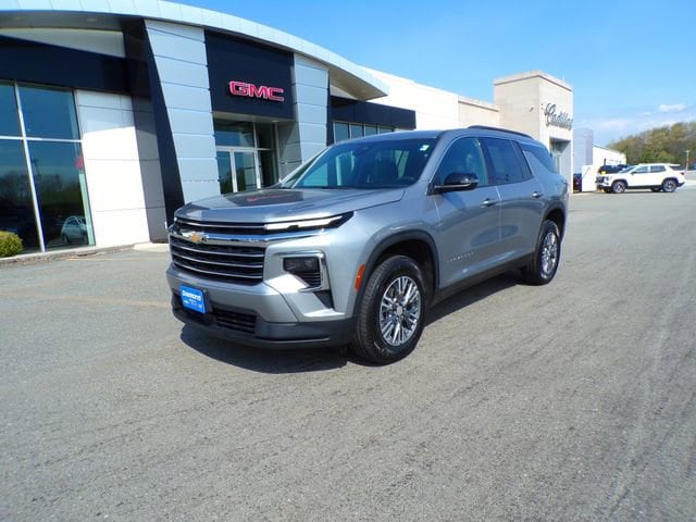 2025 Chevrolet Traverse AWD LT's photo