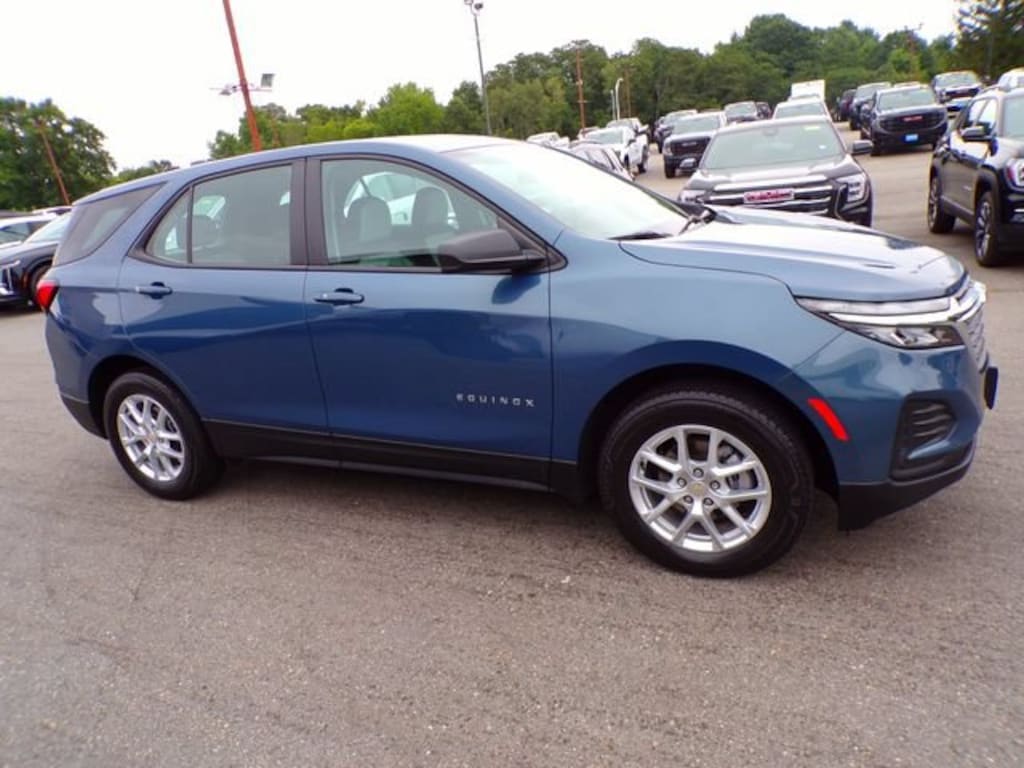 Used 2024 Chevrolet Equinox LS SUV