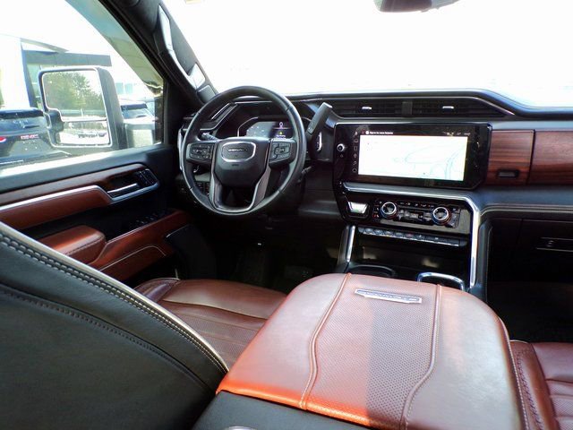 2025 GMC Sierra 3500HD Denali Ultimate - Photo 14