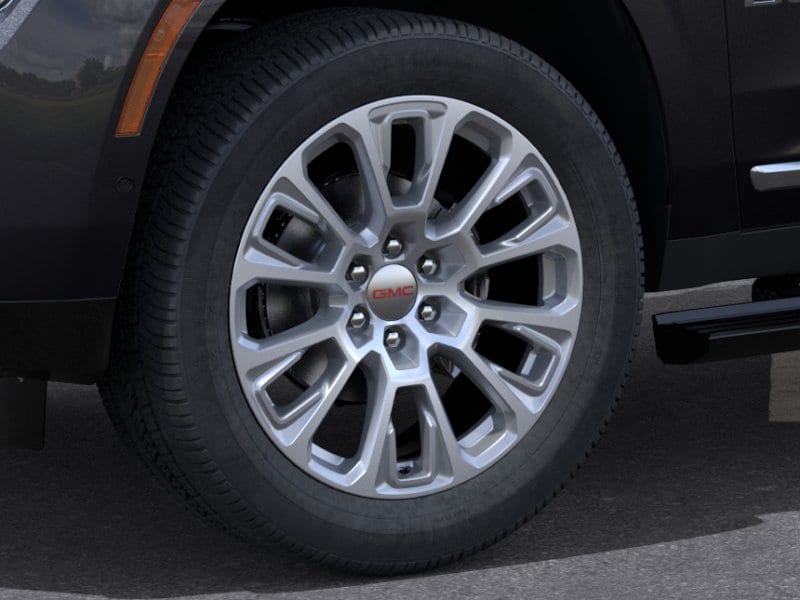 2026 GMC Yukon Denali - Photo 9