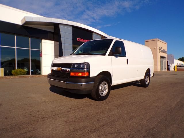 2025 Chevrolet Express Cargo