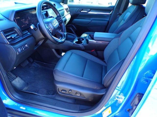 2026 GMC Terrain AT4 - Photo 14