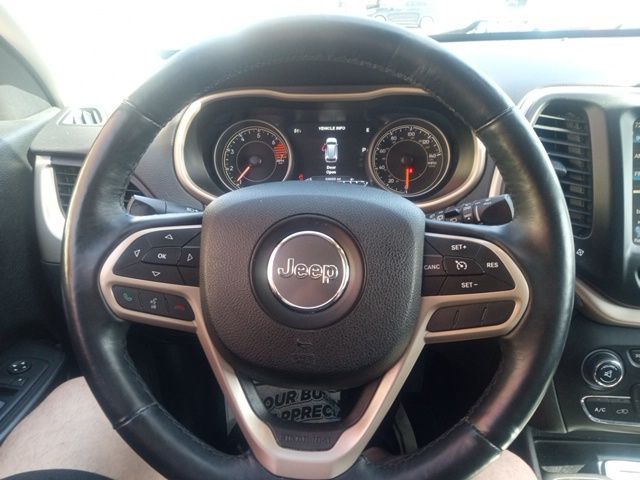 2017 Jeep Cherokee Limited photo 4