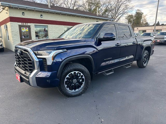 2022 Toyota Tundra SR5's photo